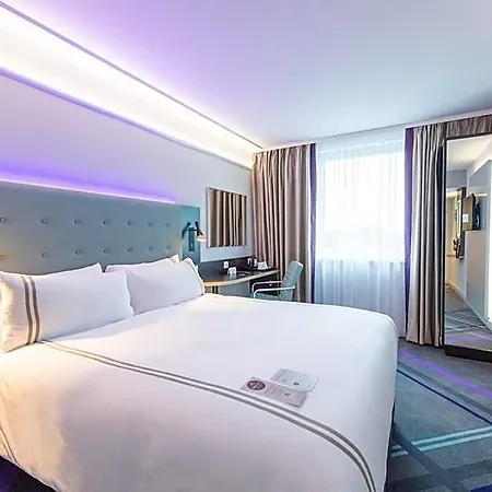 Premier Muenchen Airport Ost ホテル 3*